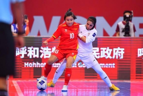 Việt Nam hòa đội hạng 9 FIFA, vào tứ kết với ngôi nhất bảng