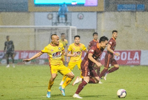 Trực tiếp Thanh Hóa 0-0 Bình Định: Nhập cuộc hứng khởi