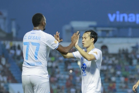Trực tiếp Nam Định 4-1 HAGL: Vỡ trận