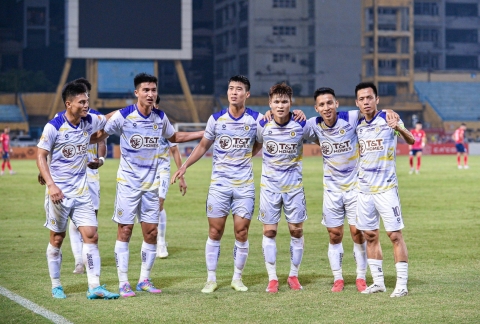 Quá kịch tính: Hà Nội FC thắng hiểm, níu lại hi vọng vô địch V-League