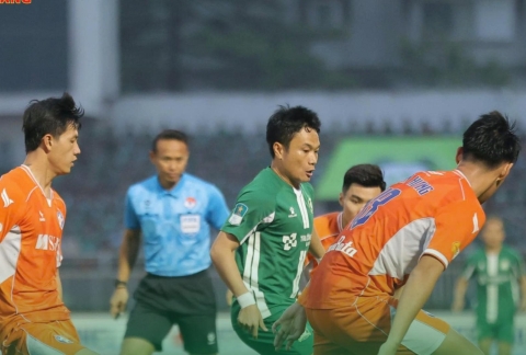 Trực tiếp Bình Phước 0-0 Đà Nẵng: Công Phượng bỏ lỡ cơ hội ghi bàn