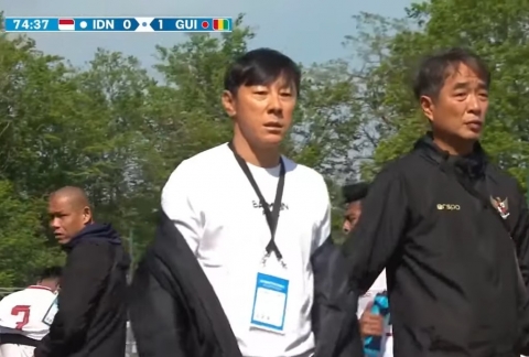 HLV Shin Tae Yong khóc rất nhiều vì U23 Indonesia thua trận