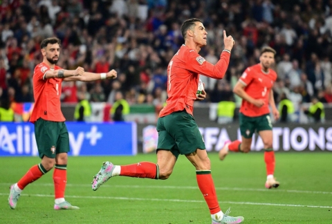 Trực tiếp Bồ Đào Nha 2-2 Tây Ban Nha: Ronaldo lên tiếng