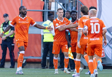 Nhận định Forge vs York Utd: Thẳng tiến ngôi vương