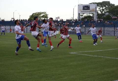 Nhận định Miramar Misiones vs Oriental: Ngang tài cân sức
