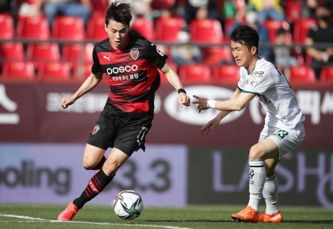 Nhận định Gangwon vs Pohang: Khó có sai lầm