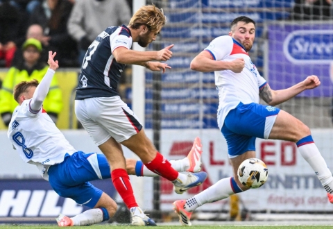 Nhận định Falkirk vs Rangers: Thử thách nặng cho tân binh