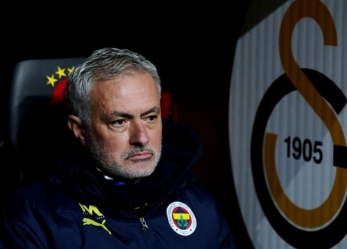 Nếu rời Fenerbahce, Mourinho chốt bến đỗ bất ngờ