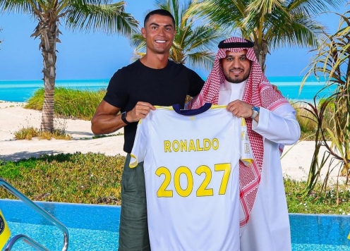 Ronaldo khiến 1 đội bóng phải 'giải tán'
