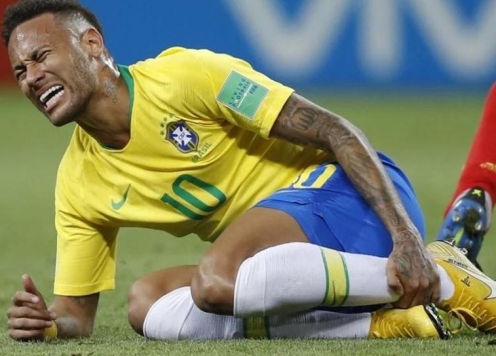 Neymar chính thức bị lật tẩy chiêu trò 'ăn vạ'