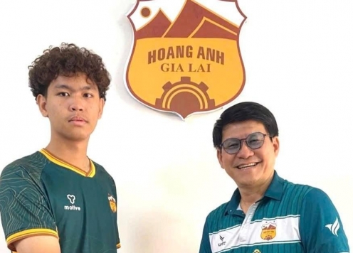 Rộ tin cầu thủ Việt kiều Thái Lan cập bến đại gia V-League