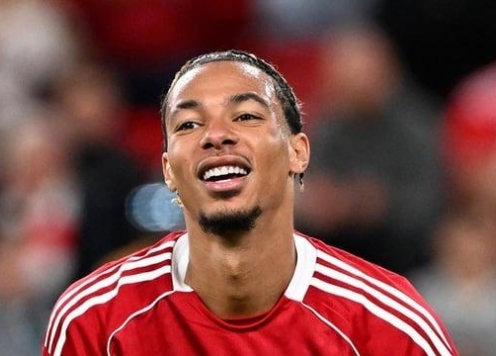 Tân binh đắt giá của Liverpool gửi lời cảnh báo đến Premier League