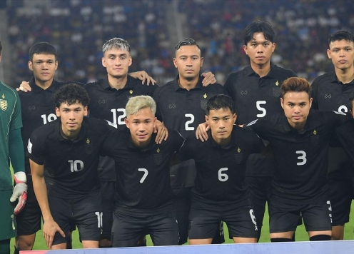 1 ngôi sao rời tuyển Thái Lan sau chiến thắng trước Singapore