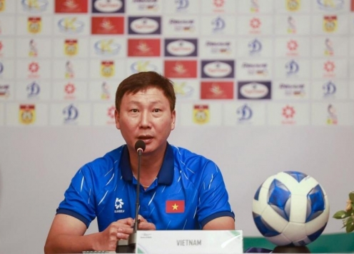 Báo Indonesia phản ứng khi HLV Kim Sang Sik nói về vấn đề nhập tịch