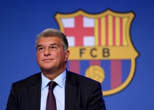 Chủ tịch Barca tiếp tục chỉ trích trọng tài ở trận thua Inter
