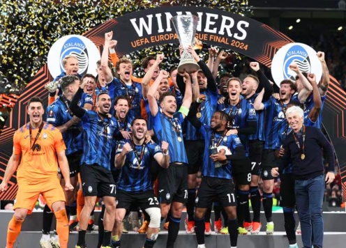Chùm ảnh: Atalanta nâng cúp vô địch Europa League sau 61 năm lịch sử