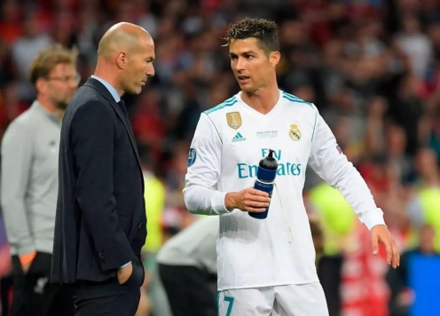 Al Nassr sa thải HLV, Ronaldo muốn tái hợp Zidane