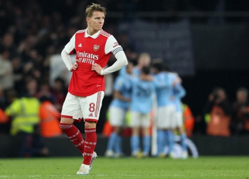 Martin Odegaard gửi tin nhắn 3 chữ đến cầu thủ Arsenal