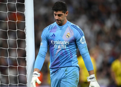 Courtois lại gây ồn ào ở Madrid