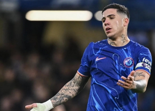 Enzo Fernandez nổi giận, tuyên bố Chelsea không đua vô địch