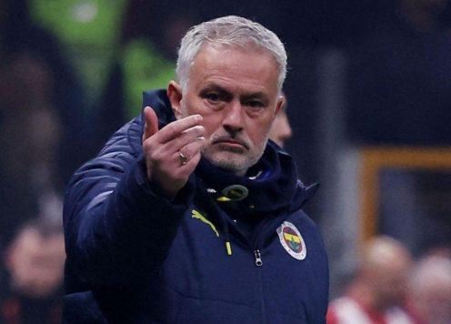 Mourinho sắp bị cấm chỉ đạo tới 10 trận