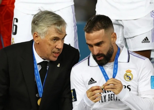 HLV Ancelotti đặt cược vào Carvajal