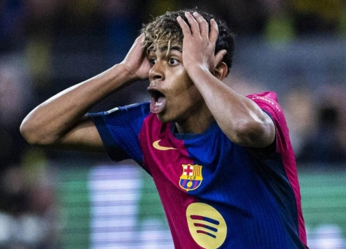 Lamine Yamal nhận đòn giáng cực mạnh tại Barca