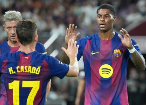 Rashford ra mắt Barcelona, truyền thông Tây Ban Nha thốt lên một điều