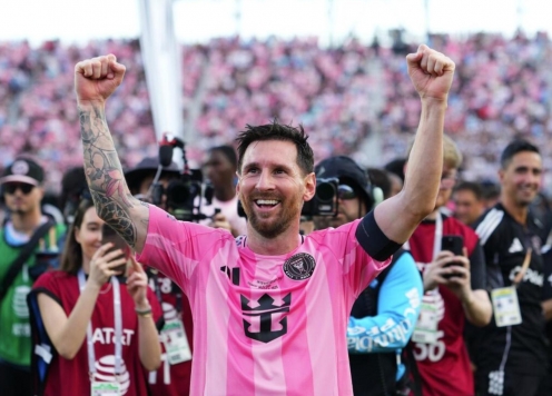 Messi nghẹn lời khi đưa Inter Miami vô địch MLS Cup lịch sử
