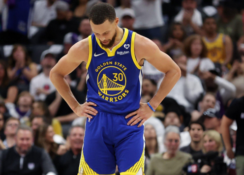 Stephen Curry 'ngậm đắng nuốt cay' khi Warriors bị loại khỏi NBA Playoffs 2024