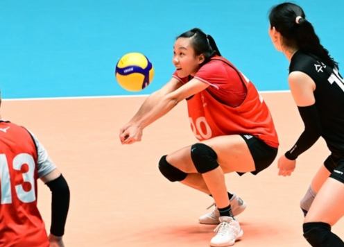 Trần Tú Linh được chuyên gia bóng chuyền Hàn Quốc chú ý
