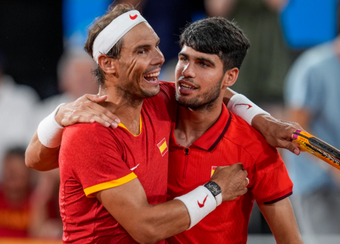 Nadal động viên Alcaraz sau thất bại tại Olympic