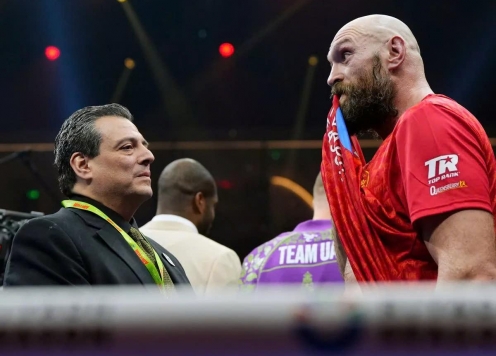 Tyson Fury bất bình sau trận thua Oleksandr Uysk