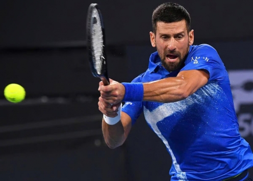 Djokovic thắng dễ trận mở màn Brisbane International 2025