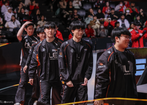 HLE đánh bại T1, tiến vào vòng 2 Play-off LCK Cup 2025