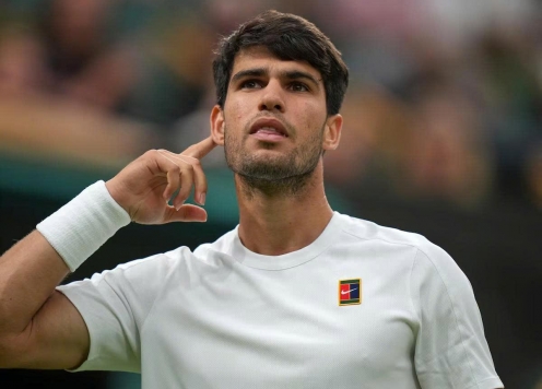 Alcaraz nói thẳng sự khác biệt tại Wimbledon 2025