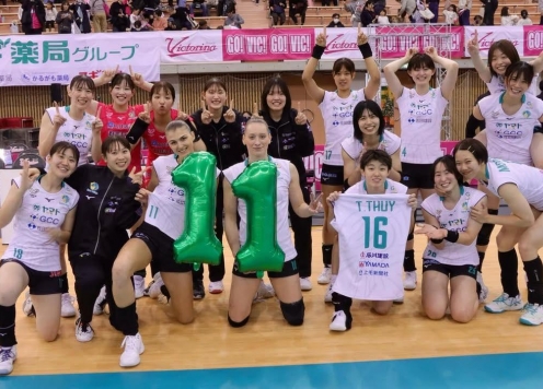 Đội bóng Nhật Bản tặng chiến thắng hủy diệt cho Thanh Thúy