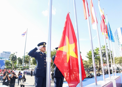 Trang trọng lễ thượng cờ Đoàn Thể thao Việt Nam tại SEA Games 33