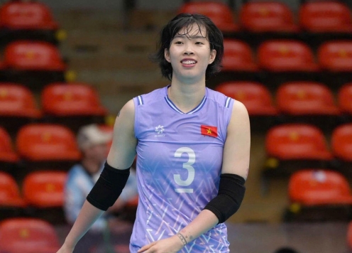 Đội trưởng ĐT bóng chuyền nữ Việt Nam 'tươi như hoa' dù chưa đấu phút nào tại SEA Games 33