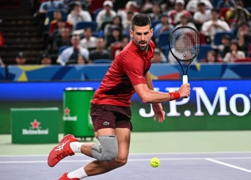 Kết quả tennis 5/10: Alcaraz-Sinner nhàn nhã, Djokovic thắng nhọc