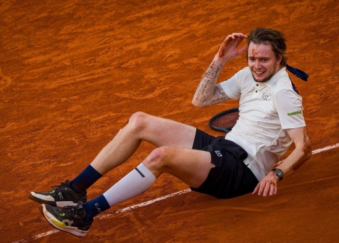 Tay vợt lắm tài nhiều tật tạo cú sốc lớn ở Roland Garros 2025