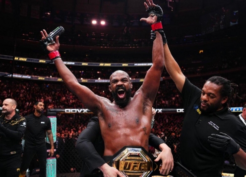 Jon Jones giải nghệ, Tom Aspinall trở thành tân vương hạng nặng UFC