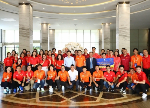 Bóng chuyền nữ Việt Nam được thưởng nóng trước thềm bán kết VTV Cup 2025