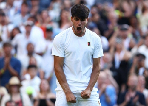 Hạ 'máy giao bóng' người Đức, Alcaraz lọt vòng 4 Wimbledon 2025