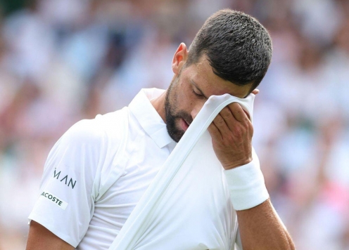 Djokovic khiến người hâm mộ lo sốt vó trước thềm bán kết Wimbledon 2025