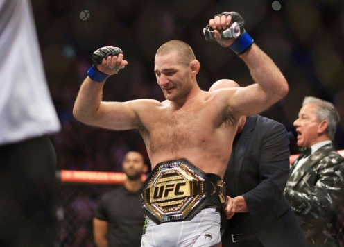Ẩu đả kịch liệt, cựu vương UFC bị đình chỉ thi đấu