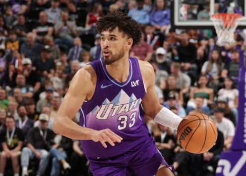 Cầu thủ gốc Việt gia nhập đội hàng đầu NBA, được siêu sao lừng danh chúc mừng