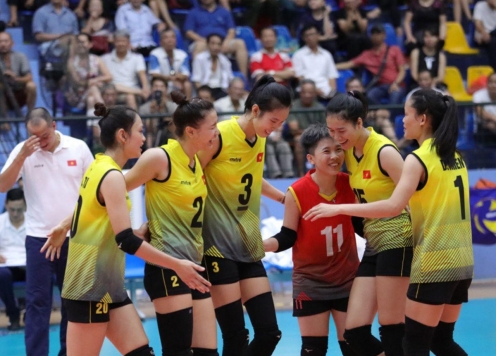 Bóng chuyền nữ Việt Nam thắng với tỉ số không tưởng, rực sáng ở sân chơi châu lục