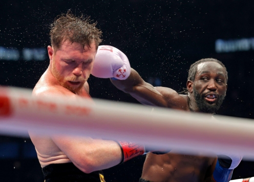 Mất đai vô địch vì lí do khó đỡ, Terence Crawford đáp trả cực gắt
