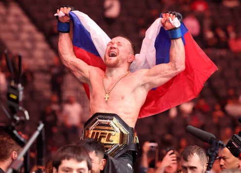 UFC 323: Bất ngờ nối tiếp bất ngờ, tân vương xuất hiện